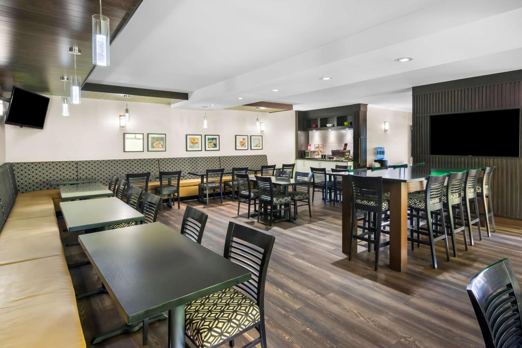奥索尤斯贝斯特韦斯特优质套房酒店 外观 照片